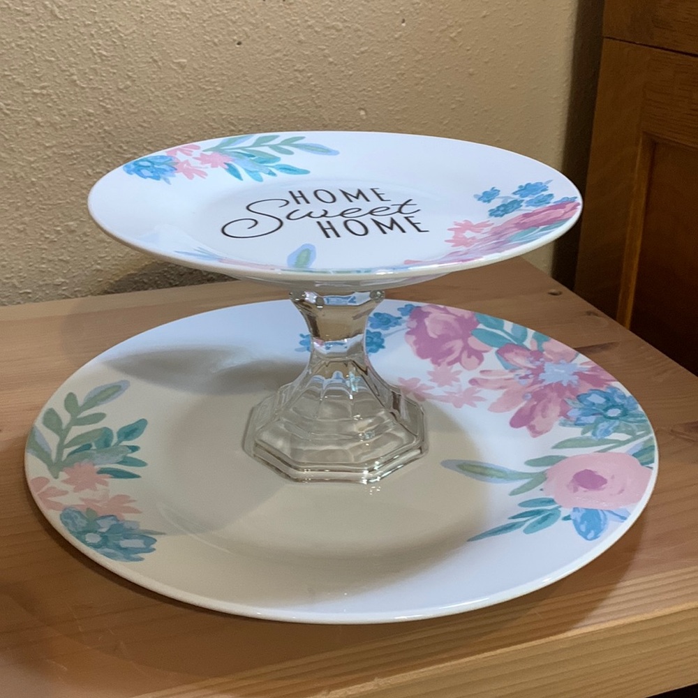2-Tier Display or Serving Tray
